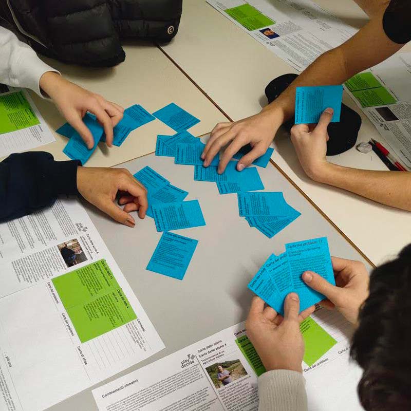 Immagine dell'attività DiverSimili PlayDecide